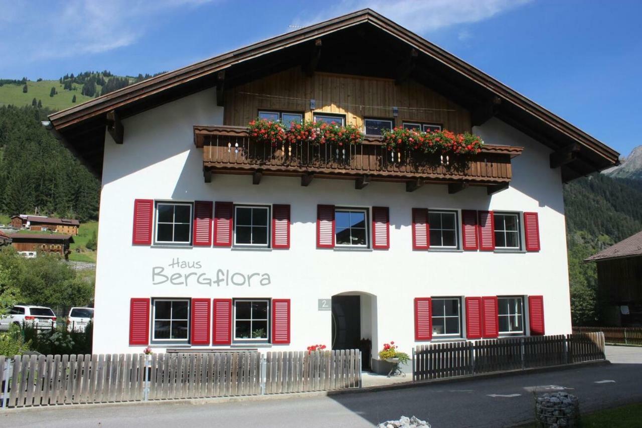 Haus Bergflora * Bach (Tyrol)